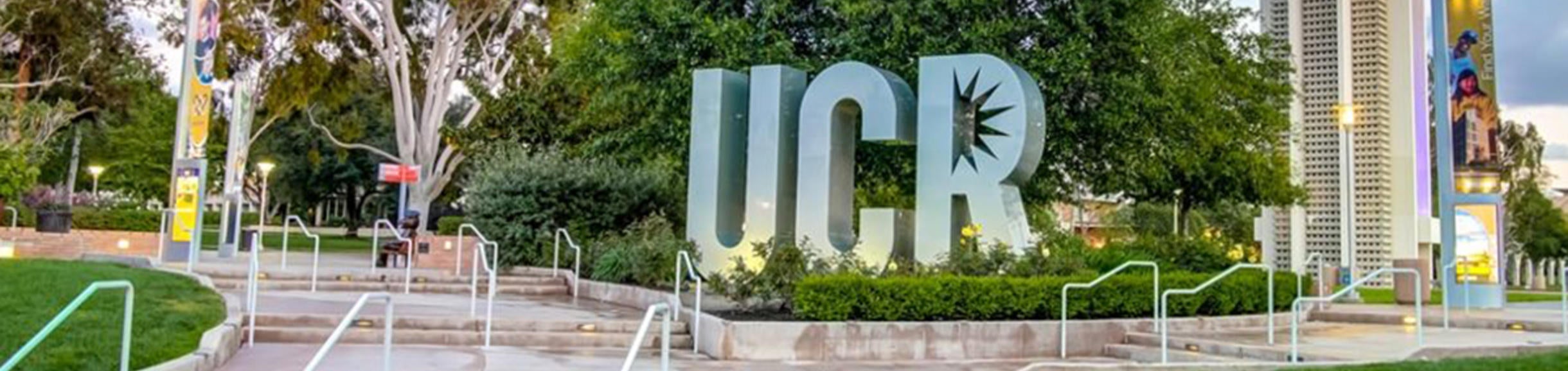 UCR logo monument near bell tower